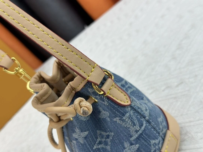 Cozy LX Bucket Bags 15560