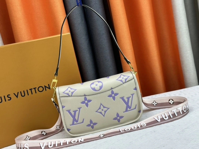 Sophisticated LX Top Handle Bags 14000