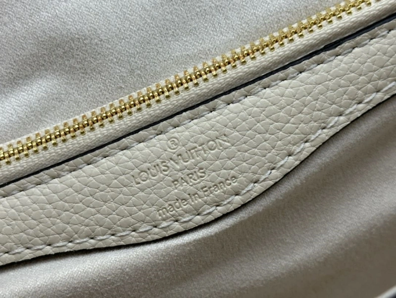 Sophisticated LX Top Handle Bags 14000