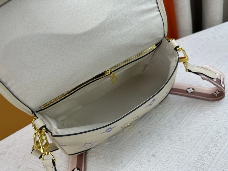 Sophisticated LX Top Handle Bags 14000