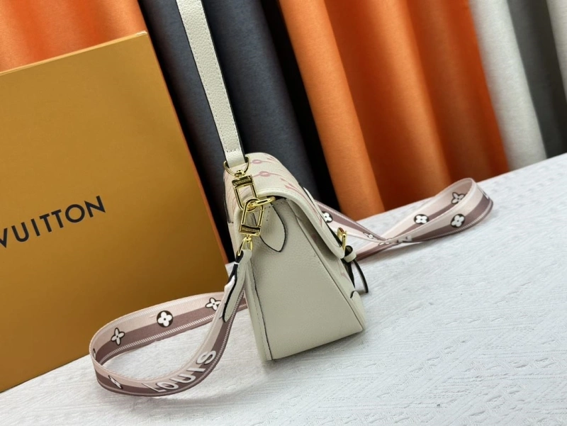 ModernLook LX Top Handle Bags 13997
