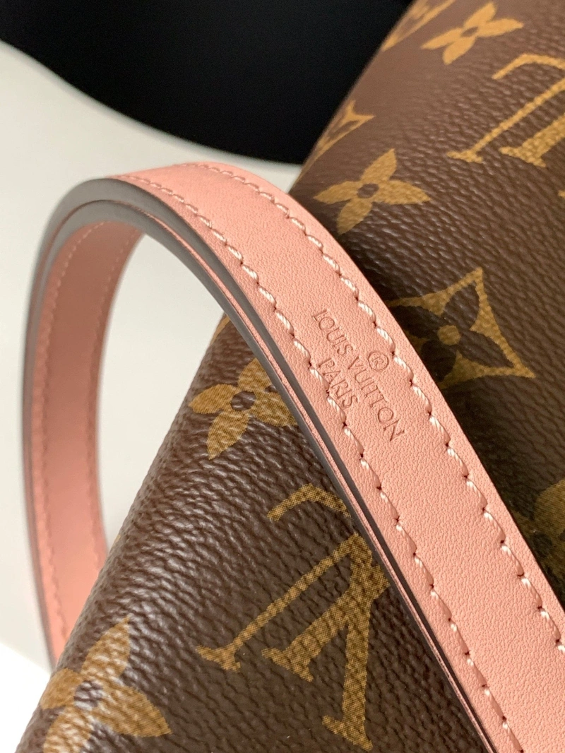 Bold LX Bucket Bags 15564