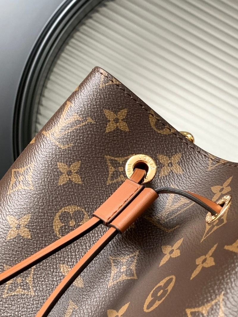LX Bucket Bags Vibrant 15558