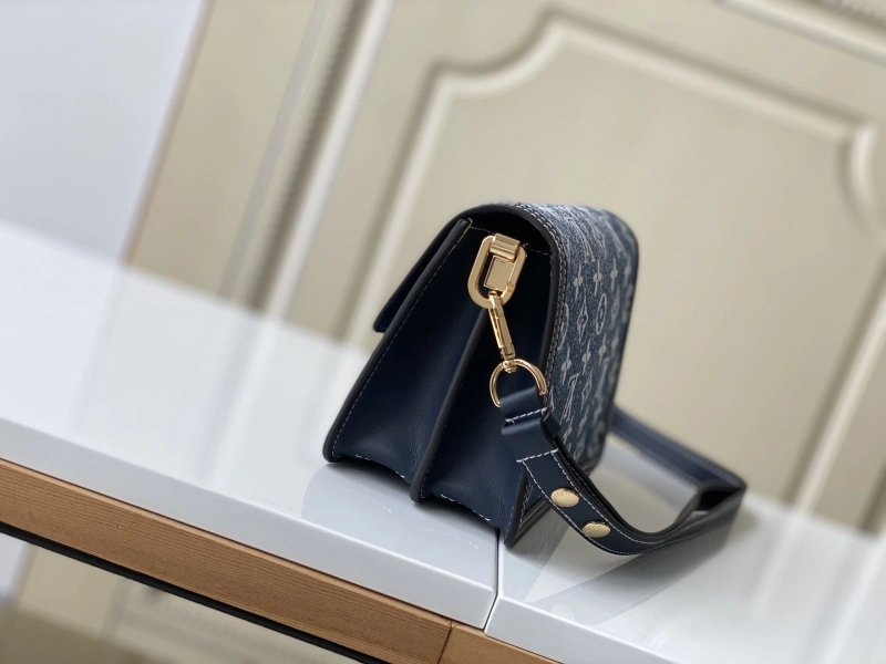 Comfortable LX Satchel bags 15116