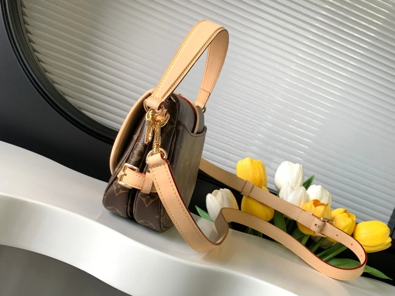 Popular LX Satchel bags 15082