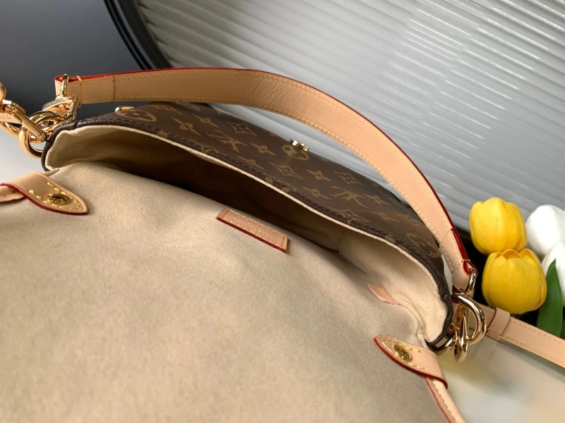 Popular LX Satchel bags 15082