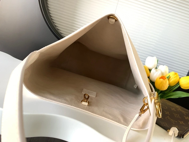 Reliable LX Top Handle Bags 13987