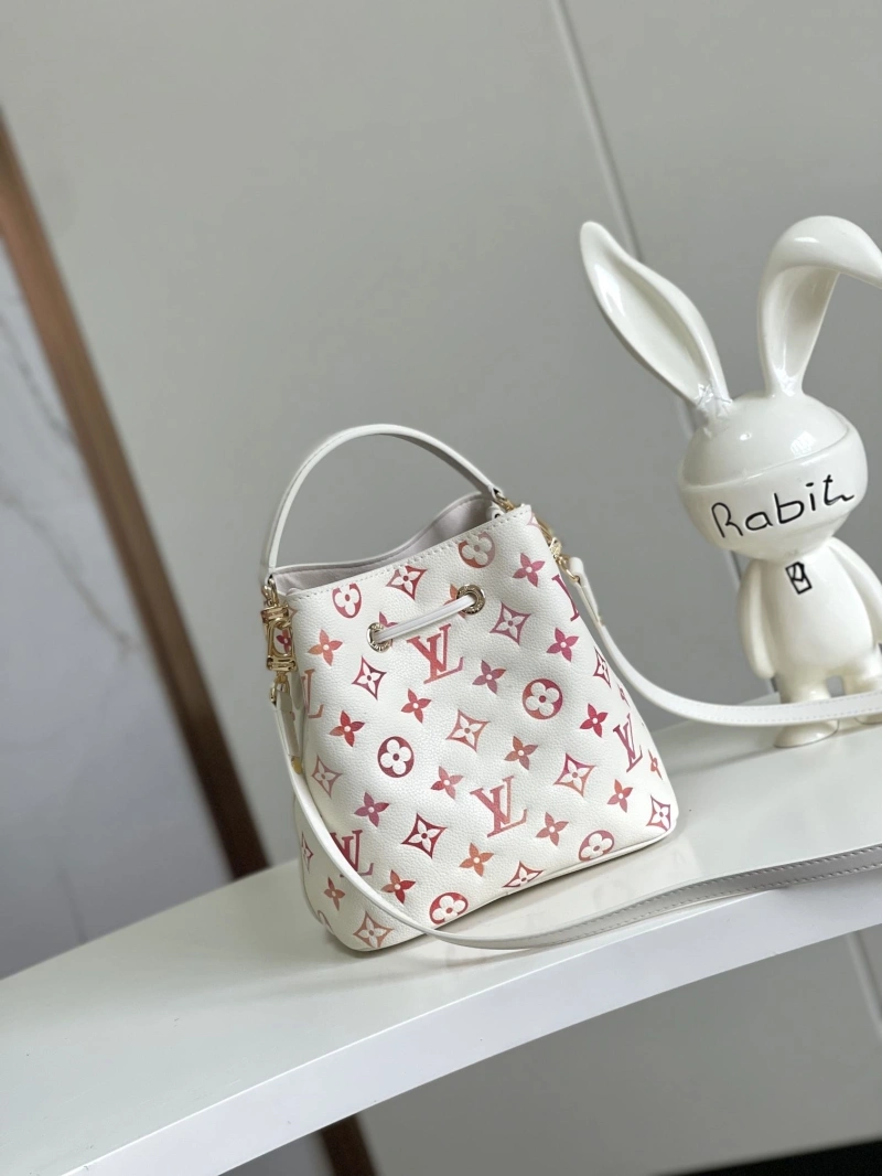 LX Bucket Bags Refined 15545