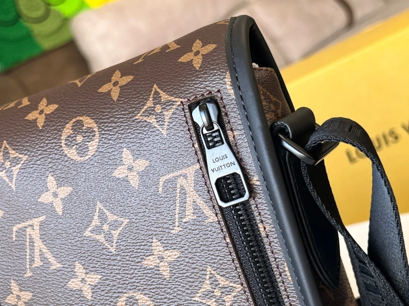 LX Satchel bags Breathable 15050