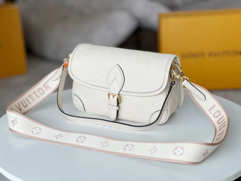 Fashionable LX Satchel bags 15033