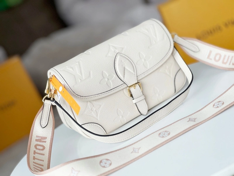Fashionable LX Satchel bags 15033