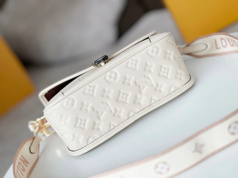 Fashionable LX Satchel bags 15033