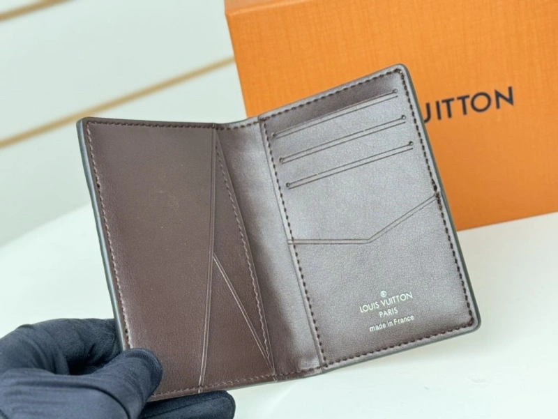 Unique LX Wallets 13453