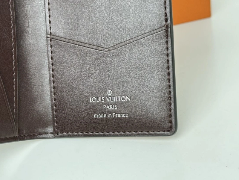 Unique LX Wallets 13453