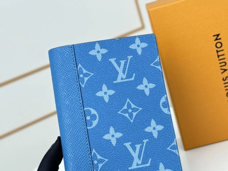 Breathable LX Wallets 13455
