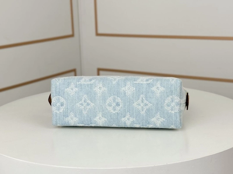 Versatile LX Clutch Bags 15339