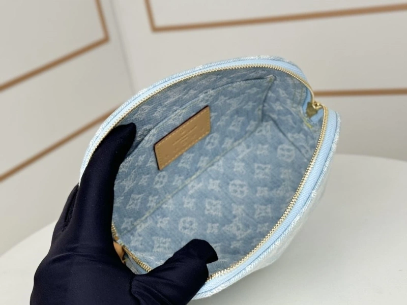 Versatile LX Clutch Bags 15339