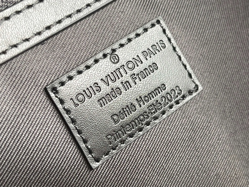 Affordable LX Travel Bags 13860
