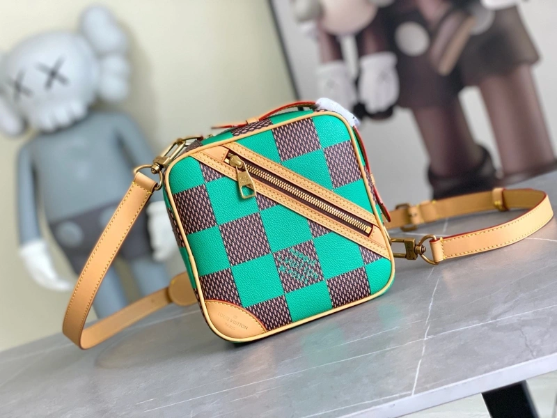 Soft LX Box Bags 15648