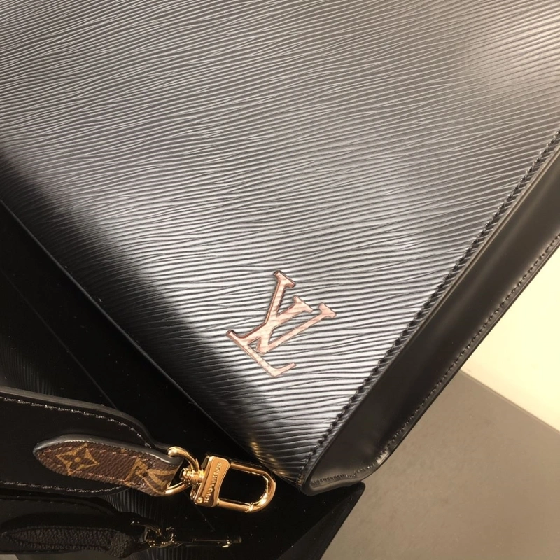 Resilient LX Shopping Bags 14399