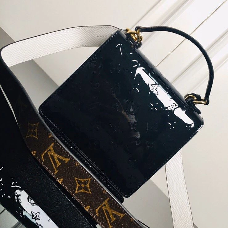 Trendsetting LX Top Handle Bags 13922