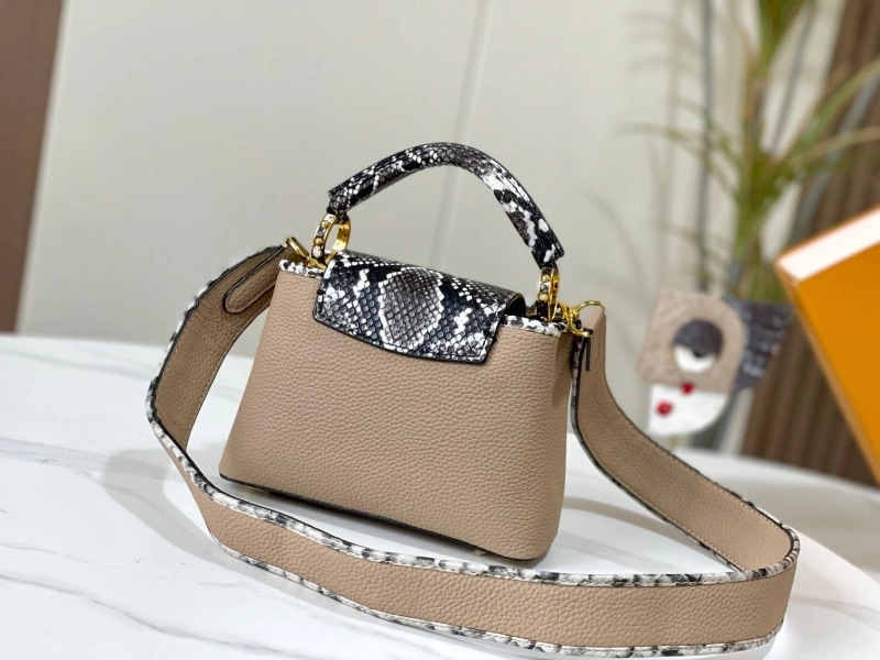 Resilient LX Caxucines Bags 15389