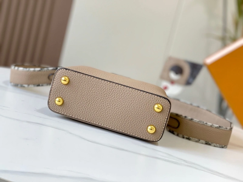 Resilient LX Caxucines Bags 15389