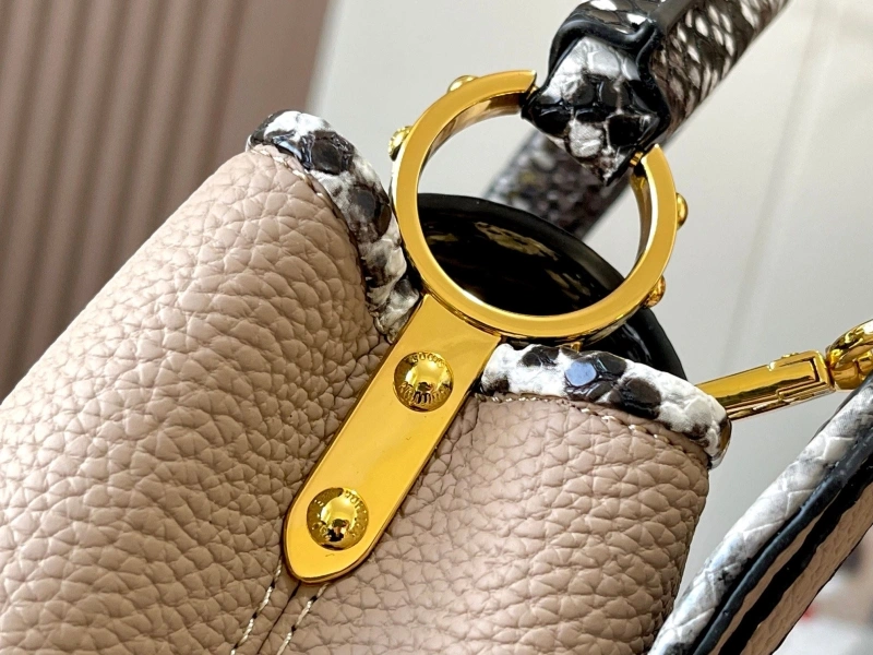 Resilient LX Caxucines Bags 15389