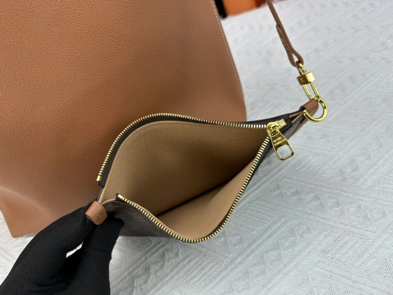 Resilient LX Shopping Bags 14384