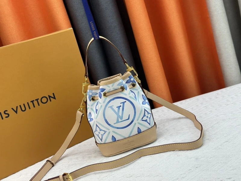 Comfortable LX Bucket Bags 15540