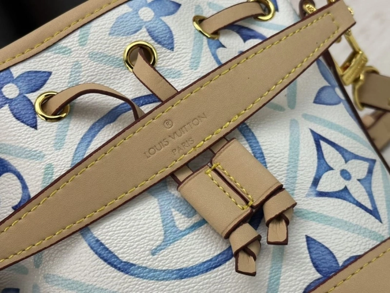Comfortable LX Bucket Bags 15540