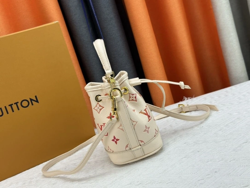Vibrant LX Bucket Bags 15533