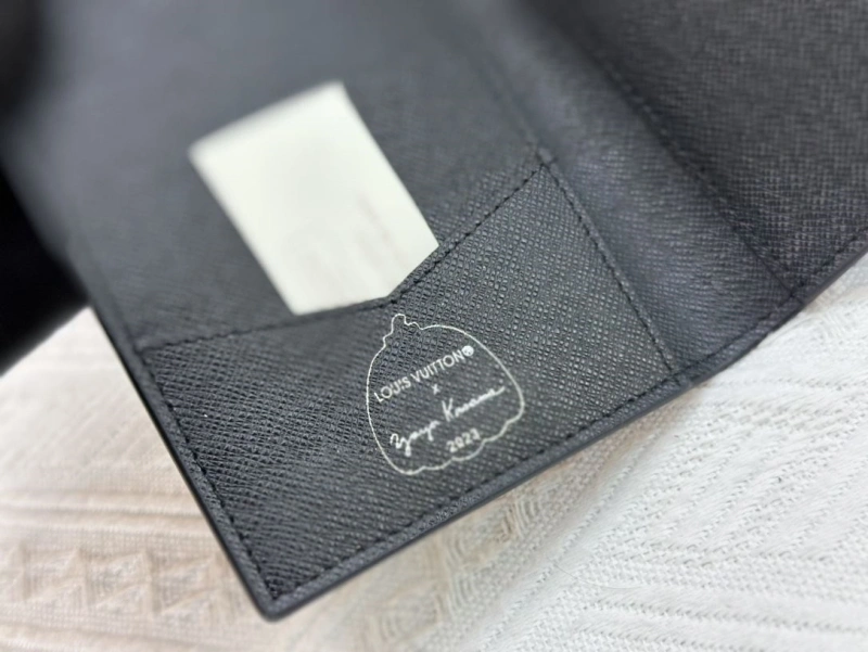 Vibrant LX Wallets 13409