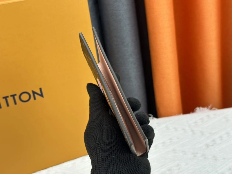 Functional LX Wallets 13395