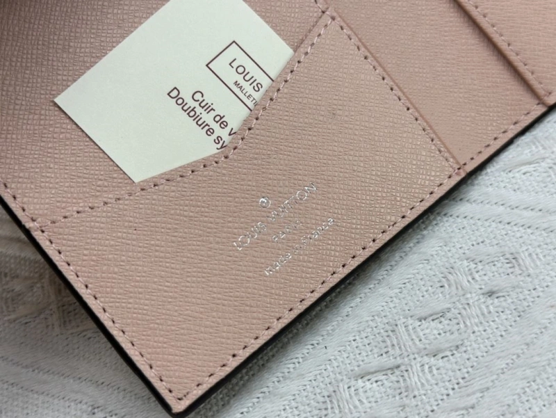 Functional LX Wallets 13395