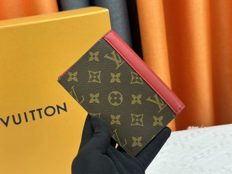 Sophisticated LX Wallets 13376