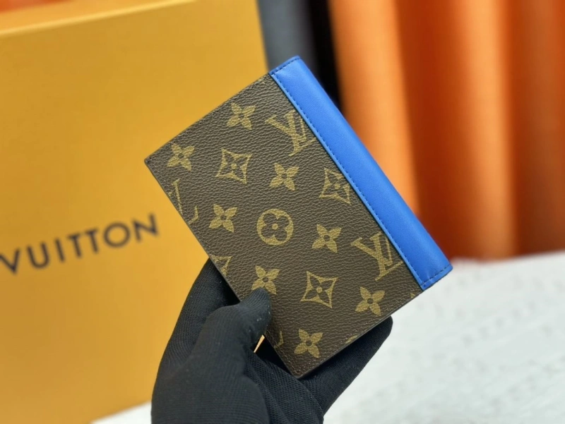 Versatile LX Wallets 13374