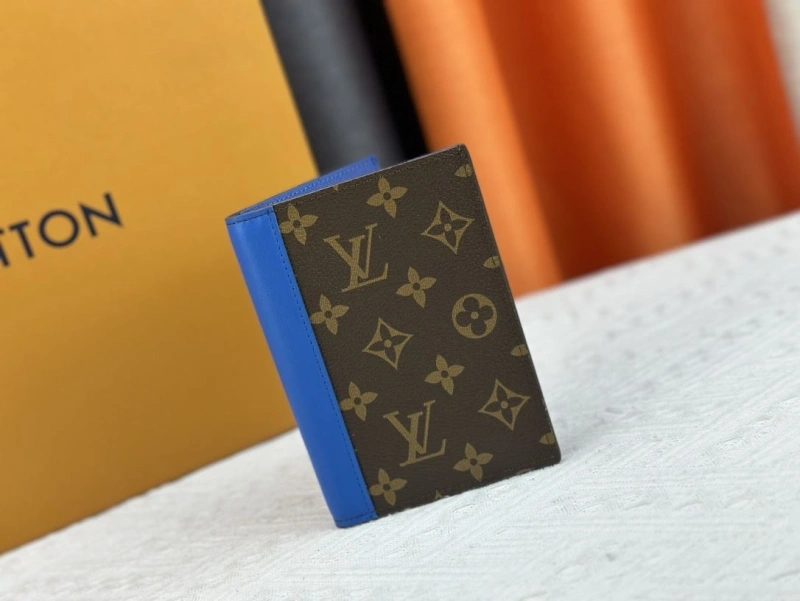 Versatile LX Wallets 13374
