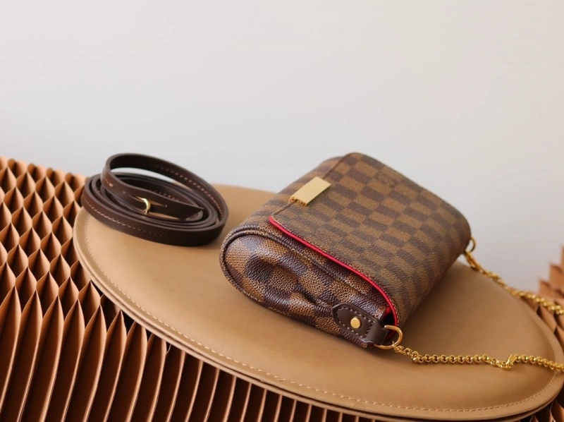 Versatile LX Clutch Bags 15337