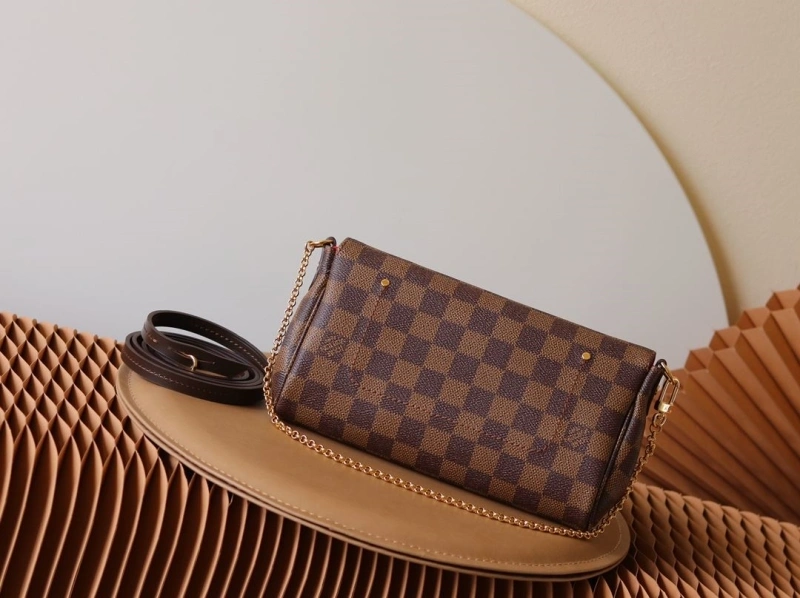 Versatile LX Clutch Bags 15337