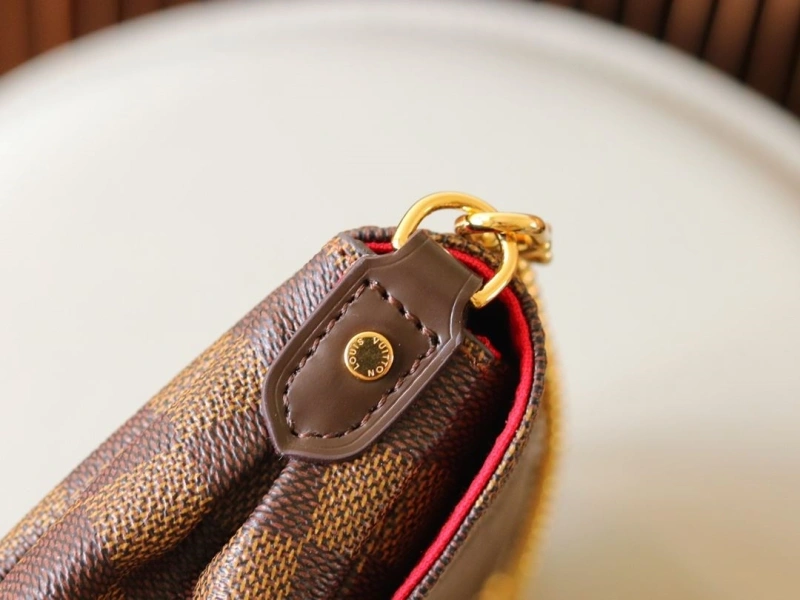 Versatile LX Clutch Bags 15337