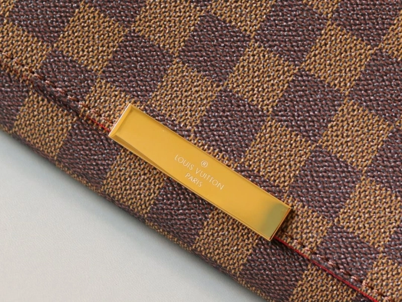 Versatile LX Clutch Bags 15337