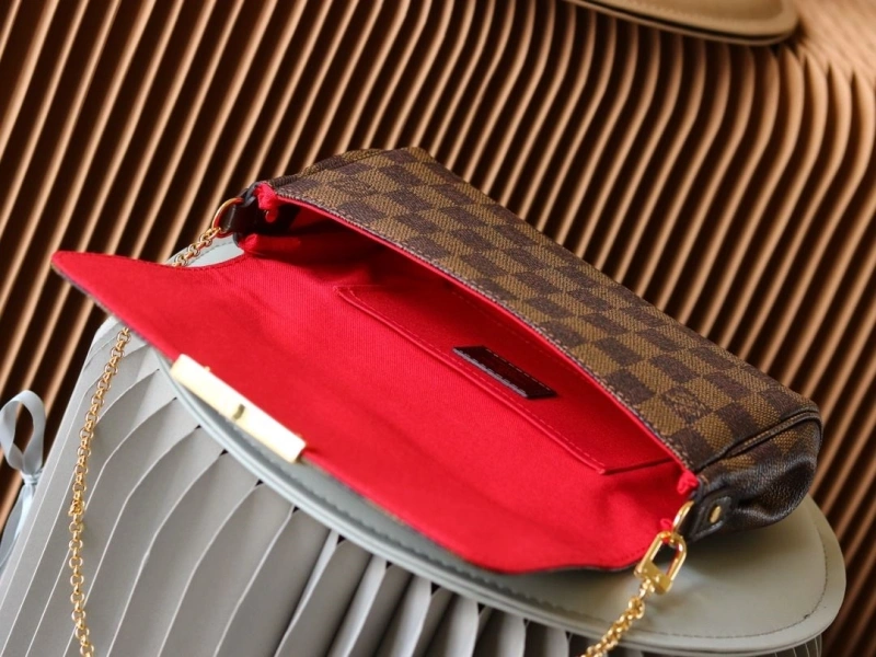 Versatile LX Clutch Bags 15337