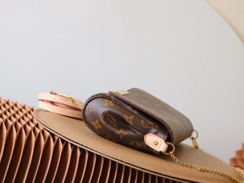 DailyWear LX Clutch Bags 15336