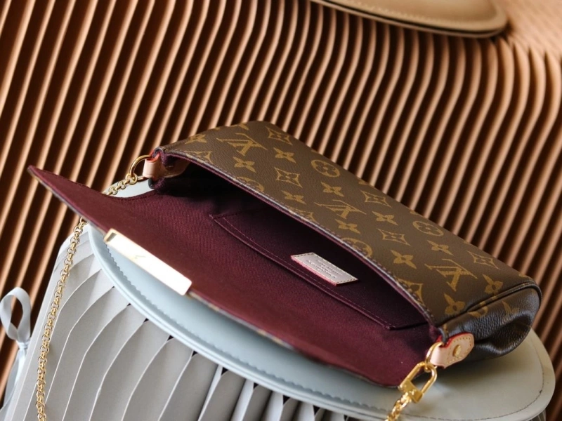 LX Clutch Bags SportInspired 15333