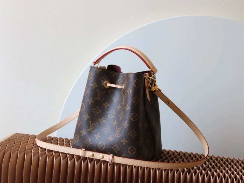 Functional LX Bucket Bags 15541