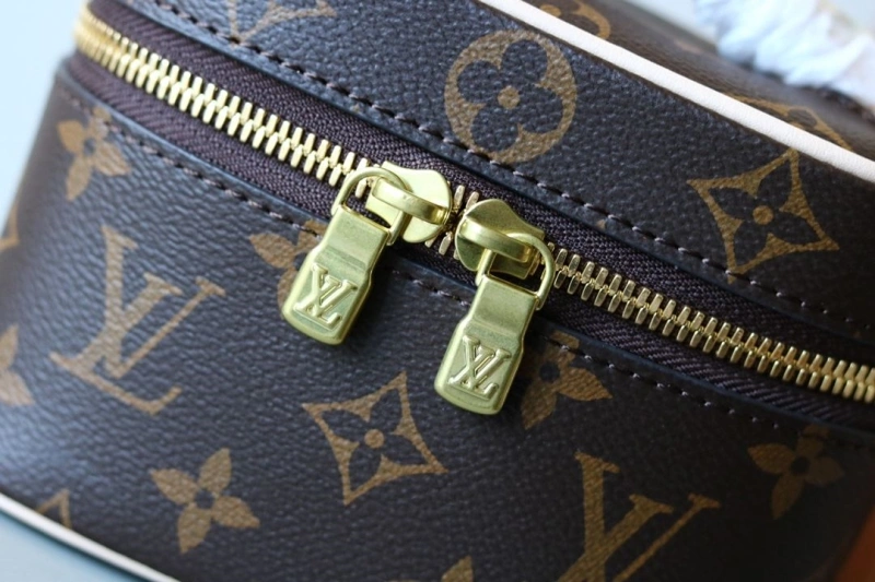 Trendy LX Cosmetic Bags 15285