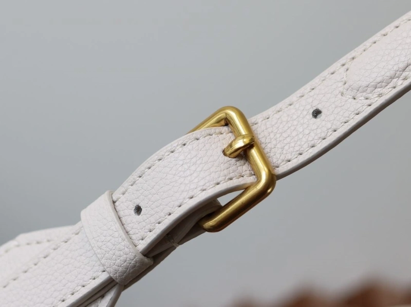 LX Top Handle Bags Classic 13908