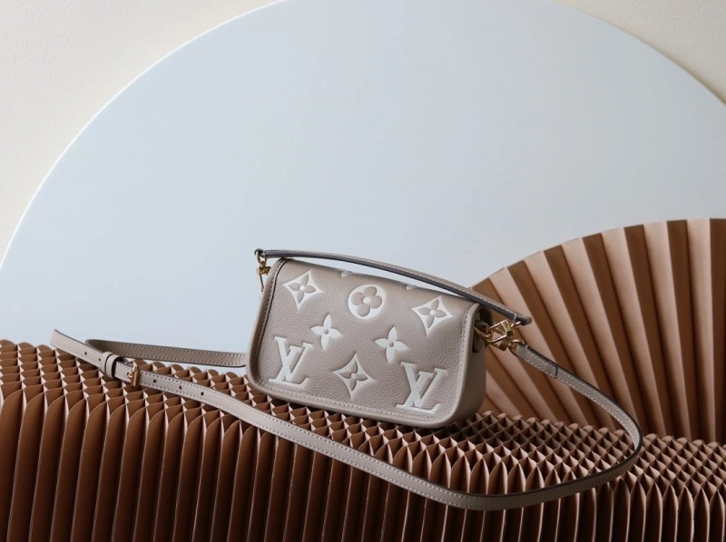 Sleek LX Satchel bags 14925