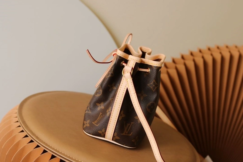 EyeCatching LX Bucket Bags 15548